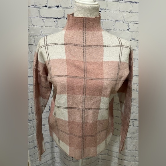 Rachel Zoe Pink Buffalo Check Turtleneck Size Small - Picture 1 of 6